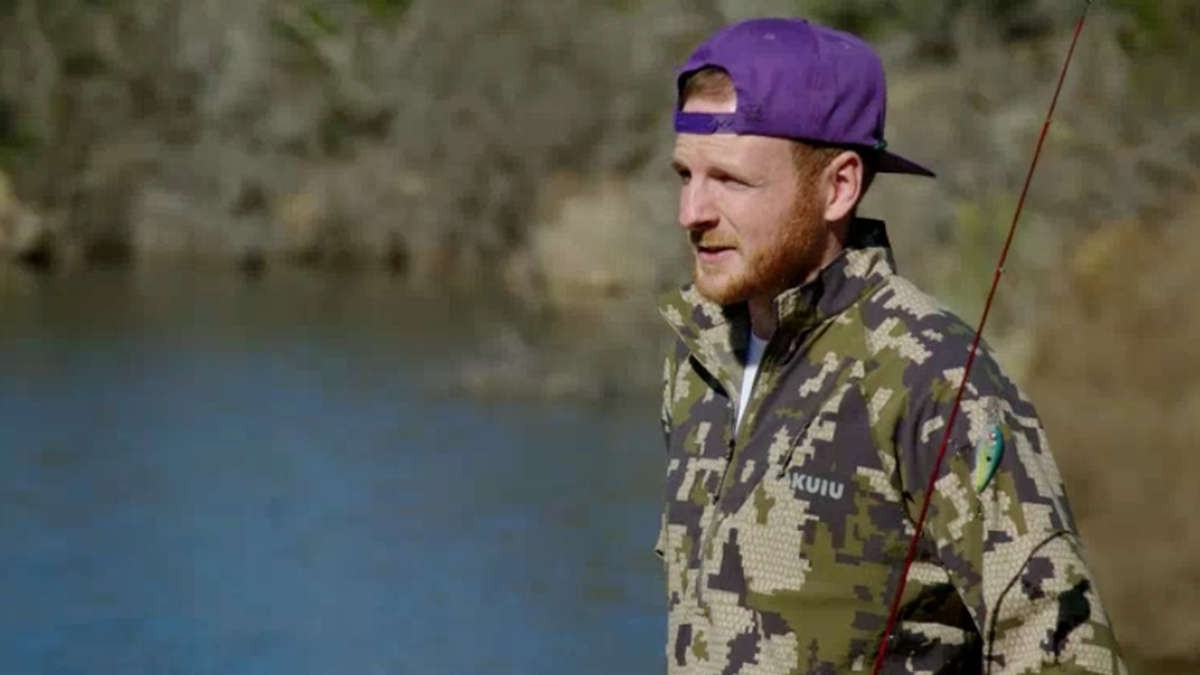 Watch The Dude Perfect Show Season 1 Episode 7: Bass-elor ...