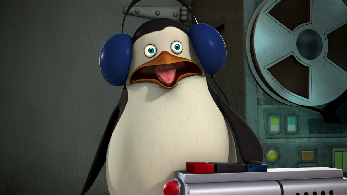 Watch The Penguins of Madagascar Season 3 Episode 3: Littlefoot/Smotherly L...
