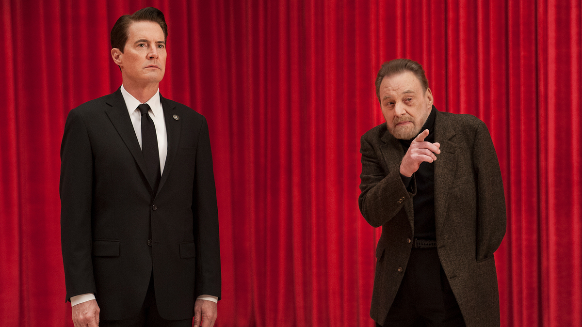 Regarder Twin Peaks Saison 1 Épisode 2: Twin Peaks - Partie 2 - série