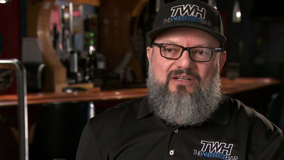 Watch Bar Rescue Season 5 Episode 2 Bar Rescue Wheels of Misfortune
