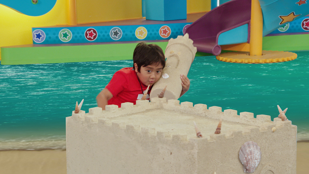 Watch Ryan's Mystery Playdate Season 2 Episode 6: Ryan's Golden ...