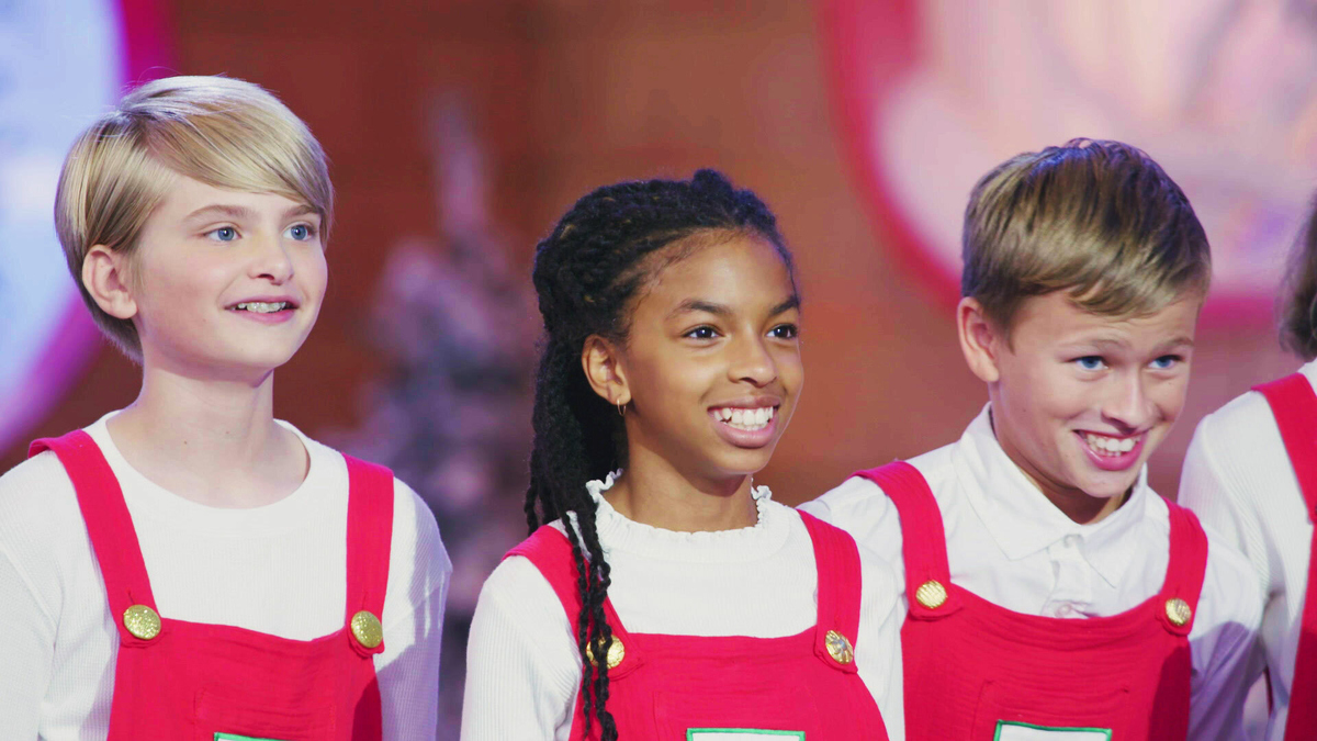 Watch Top Elf Season 1 Episode 1: Top Elf - Season's Greetings – Full ...