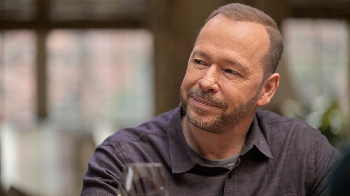 Шоу про актеров. Дэнни Уолберг. Donnie Wahlberg Blue Bloods Season 1.