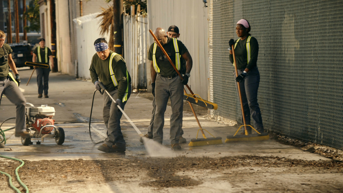 Watch Tough As Nails Season 4 Episode 8 Pressure Is On Full show on CBS