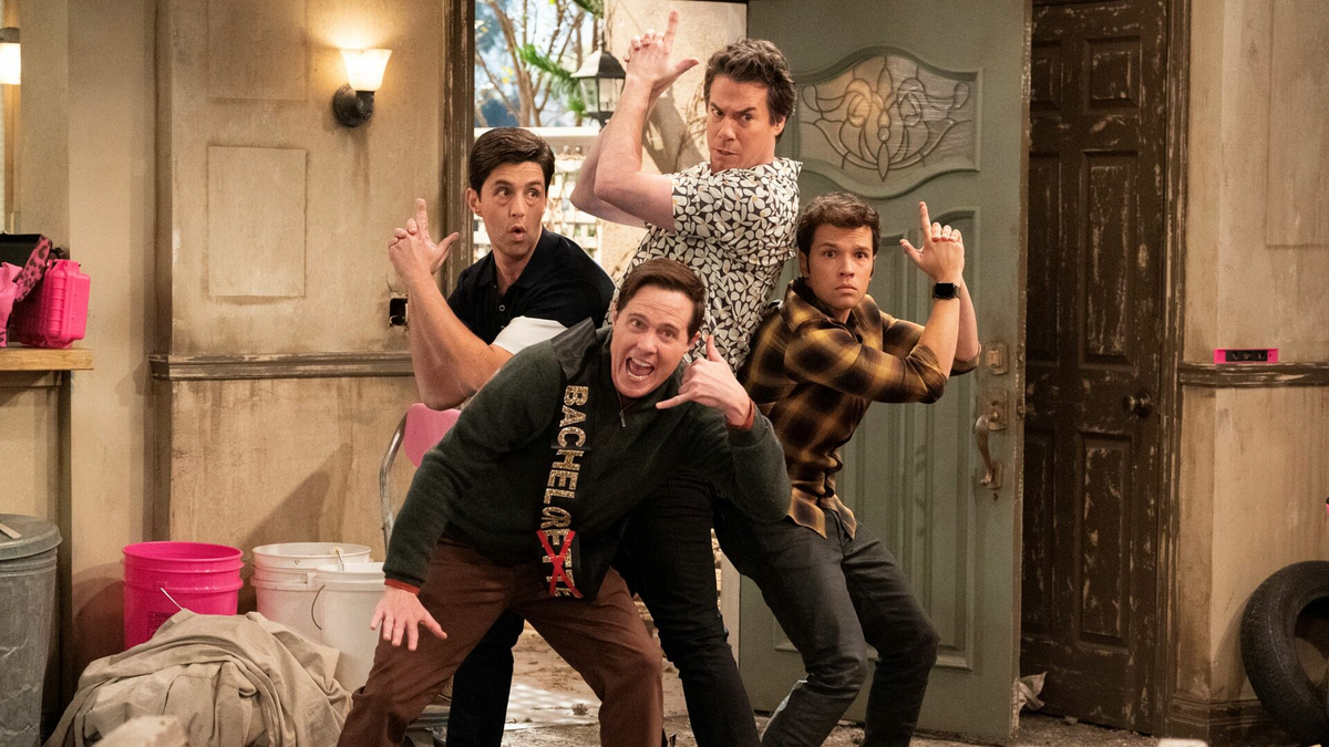 Watch iCarly Season 3 Episode 7: iCarly (2021) - iGo to Toledo – Full - What Can I Watch The New Icarly On For Free