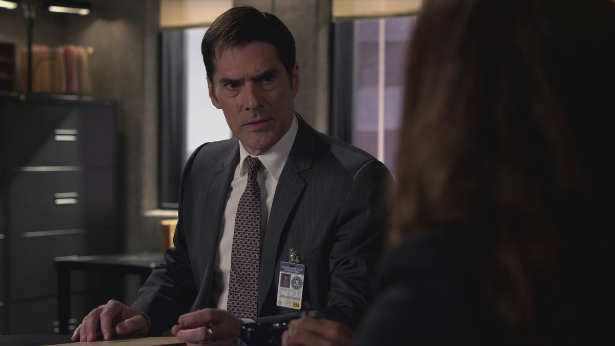 Schau Criminal Minds Staffel 8 Folge 21 Criminal Minds Der 13. Mai Ganze Serie auf