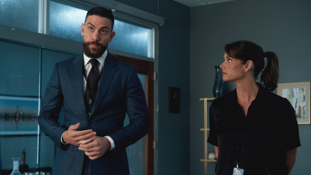 Watch suits capotasto season episode