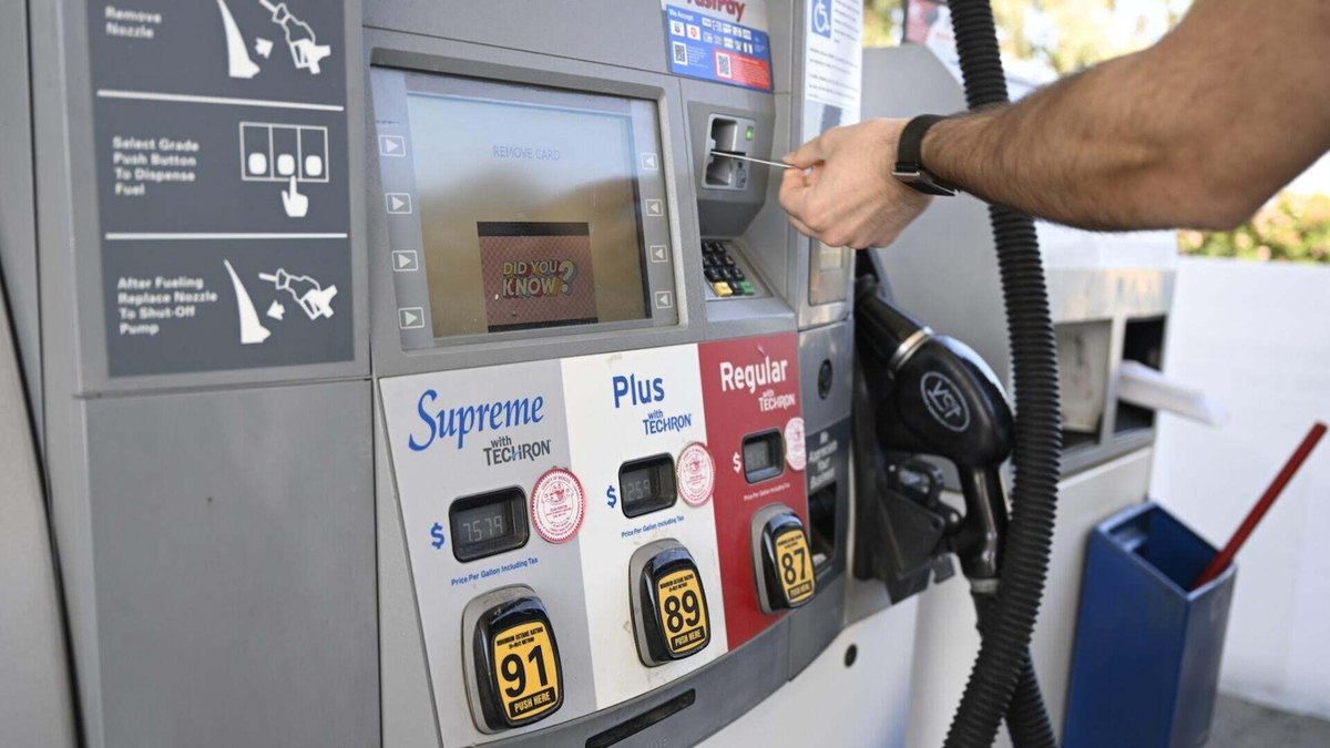 Watch CBS Mornings: Impact of rising gas prices across U.S. - Full show ...