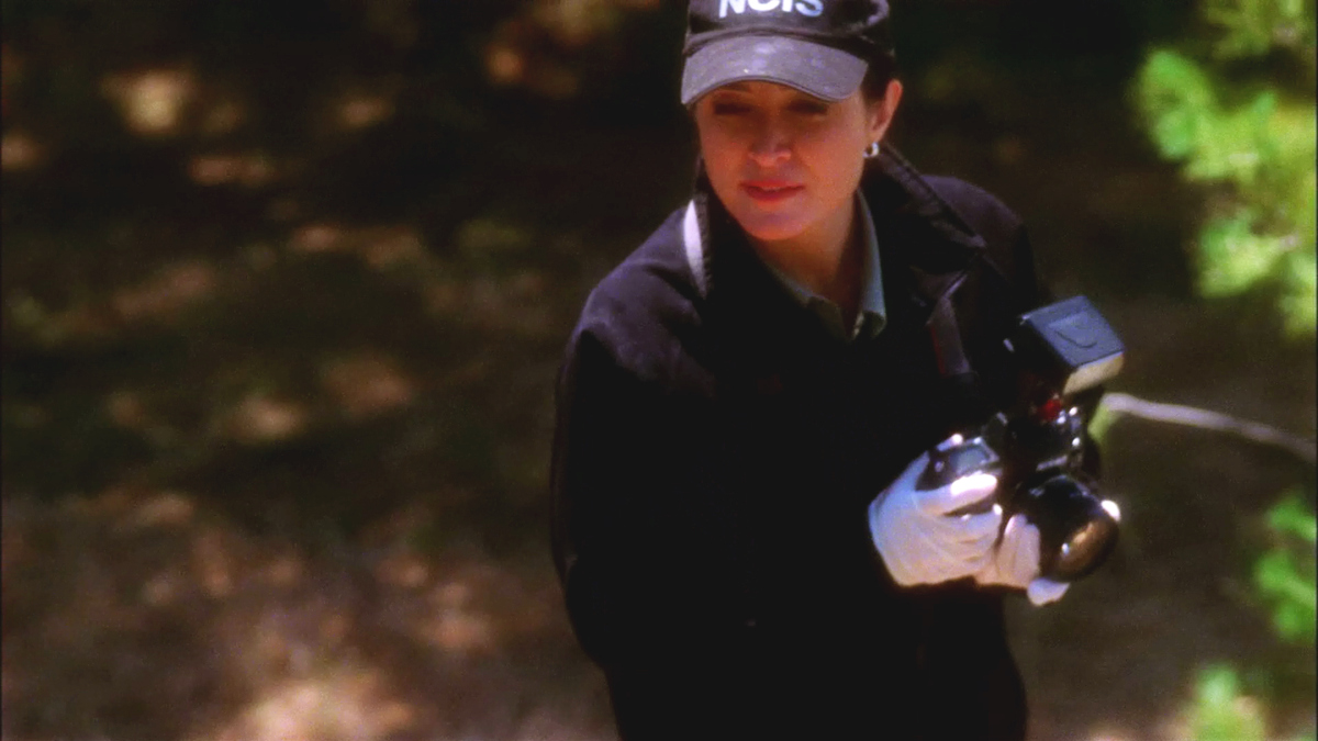 Watch NCIS Season 1 Episode 21 Split Decision Full show on CBS
