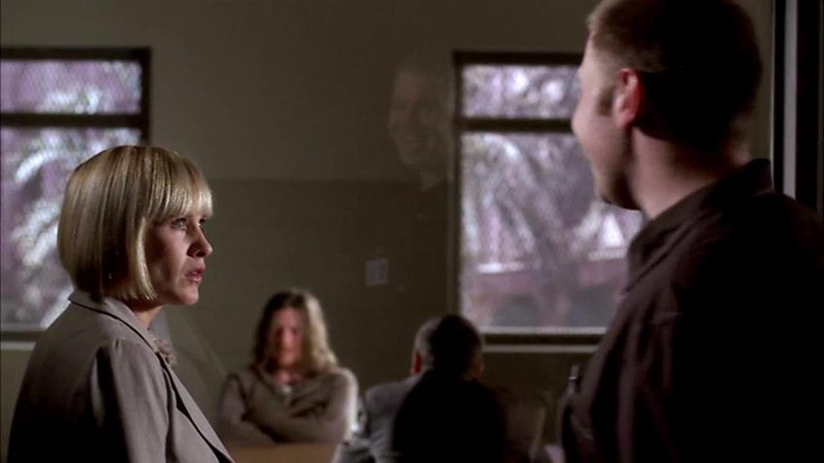 Watch Medium Season 3 Episode 18 1900LUCKY Full show