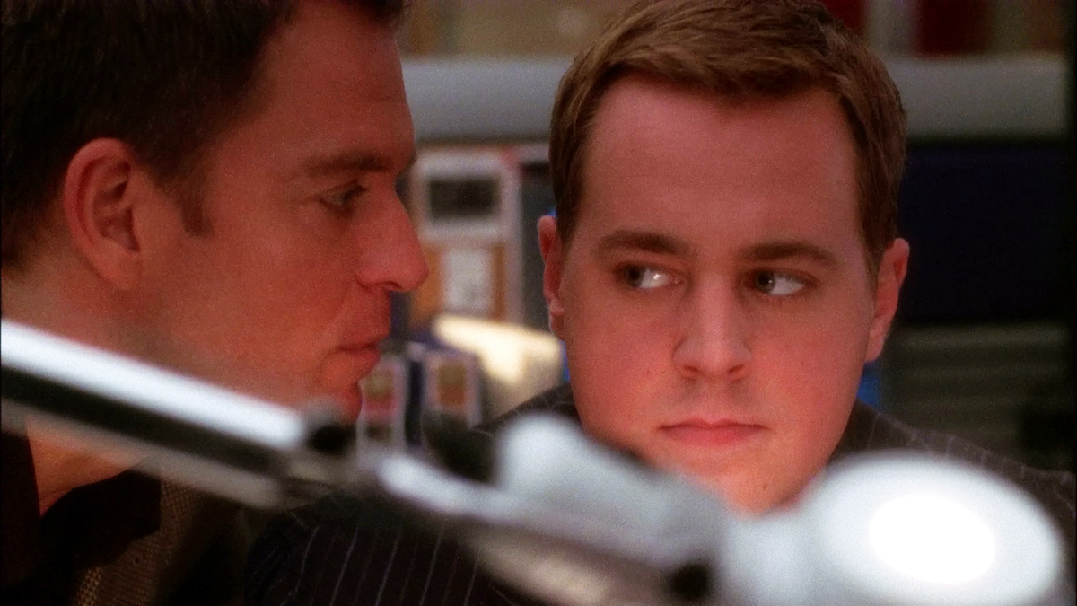 Watch NCIS Season 4 Episode 2 Escaped Full show on Paramount Plus