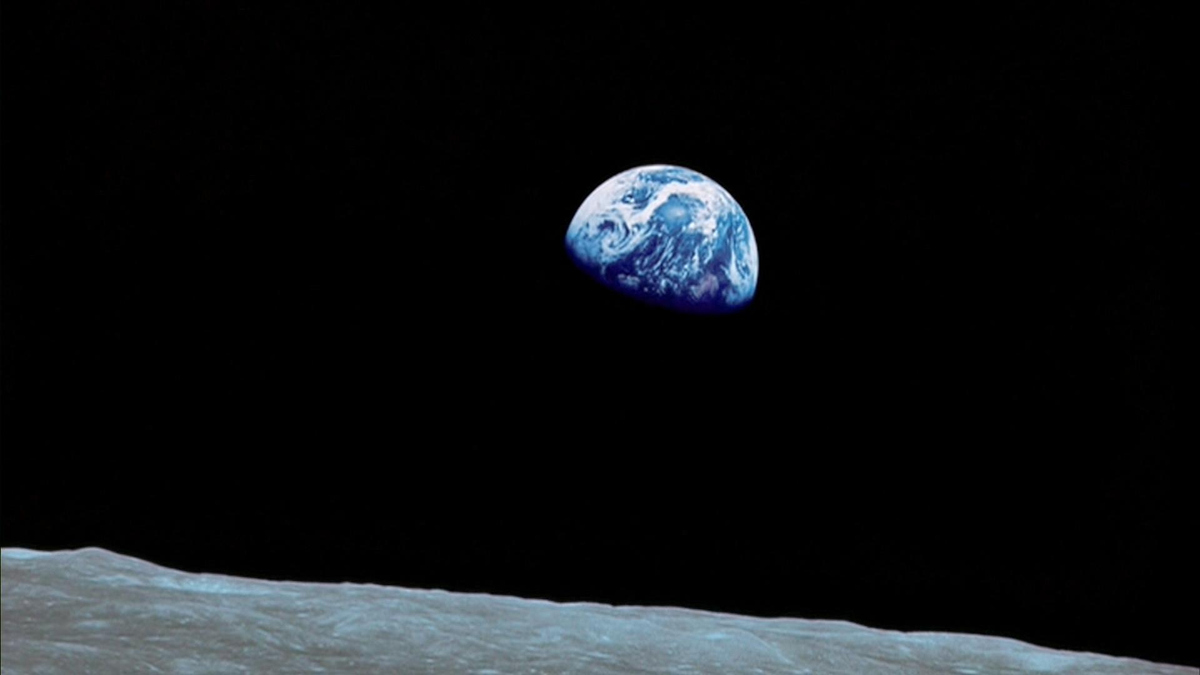 Watch Sunday Morning: Remembering 1968: Apollo 8's Christmas greeting from the moon - Full show