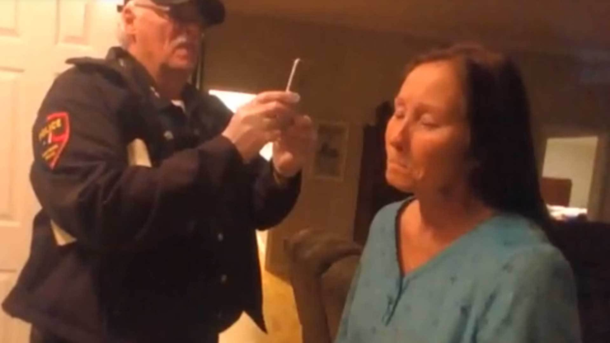 Watch 48 Hours Texas police document evidence at murder scene Full