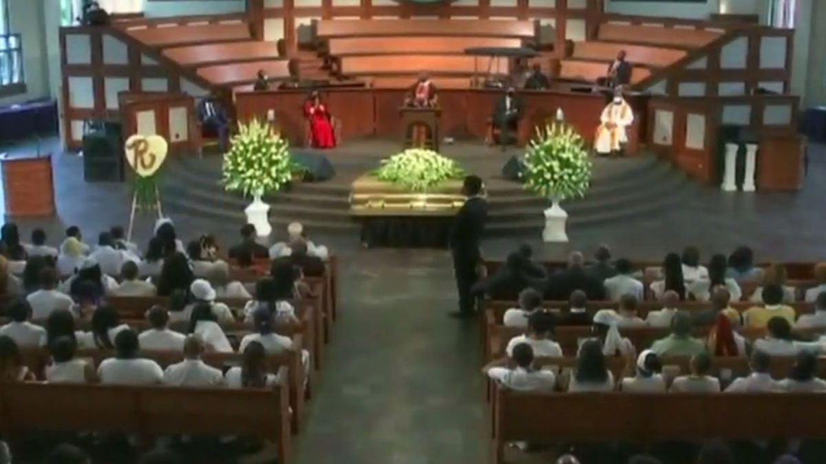 Watch CBS Evening News Atlanta funeral honors life of Rayshard Brooks