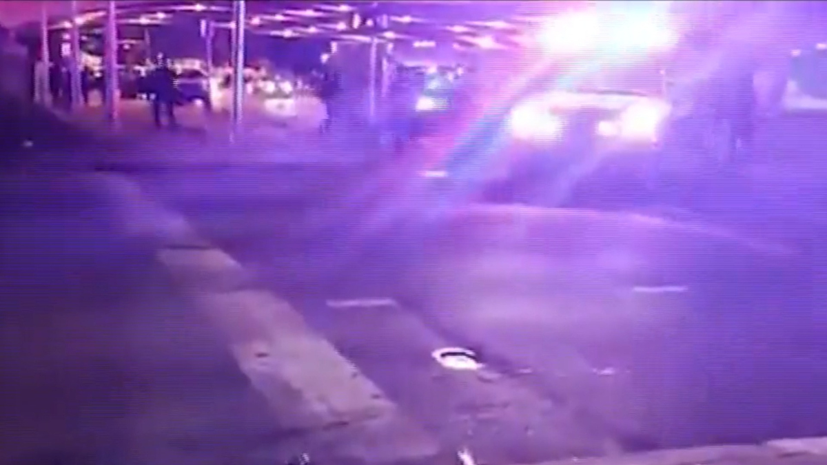 Watch Cbs This Morning Officers Shot During Breonna Taylor Protests Full Show On Cbs All Access