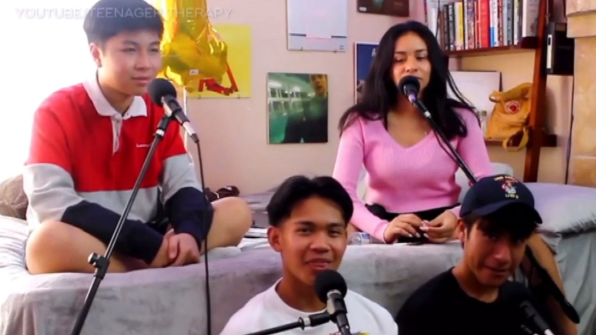 Watch Cbs Evening News Teens Come Together To Create Podcast During Pandemic Full Show On Cbs All Access