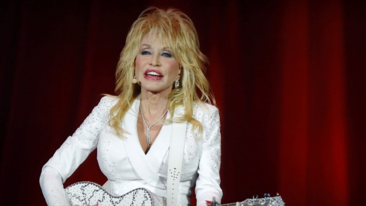 Watch CBS Evening News: Dolly Parton helped fund COVID-19 vaccine research - Full show on CBS ...