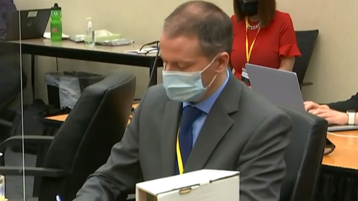 Watch CBS This Morning: First witnesses testify in Chauvin ...