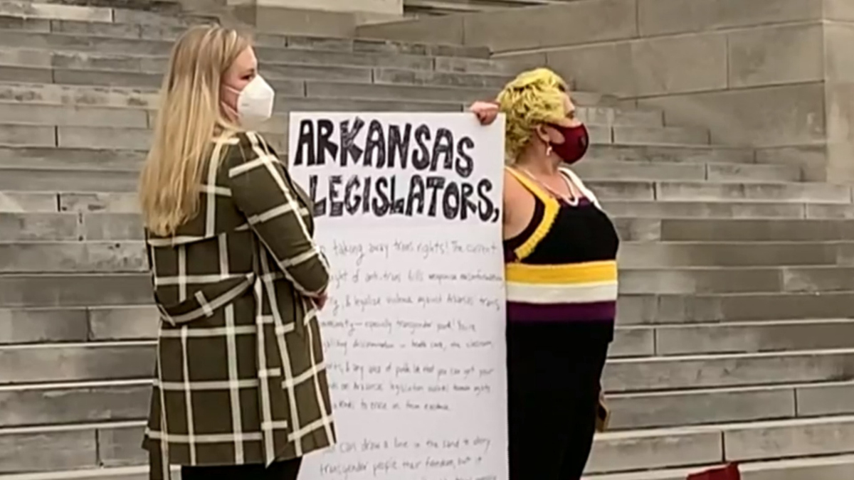 Watch CBS Evening News Arkansas governor vetoes antitransgender bill