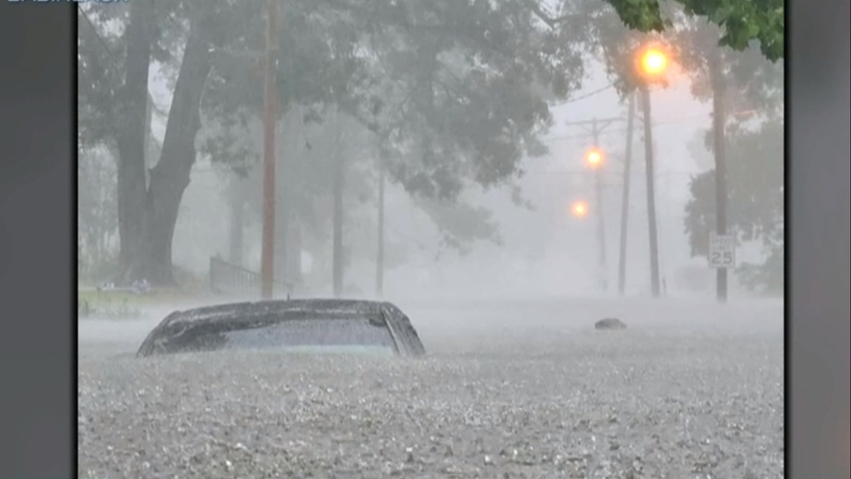 Watch CBS Evening News Dangerous storms devastate Louisiana Full