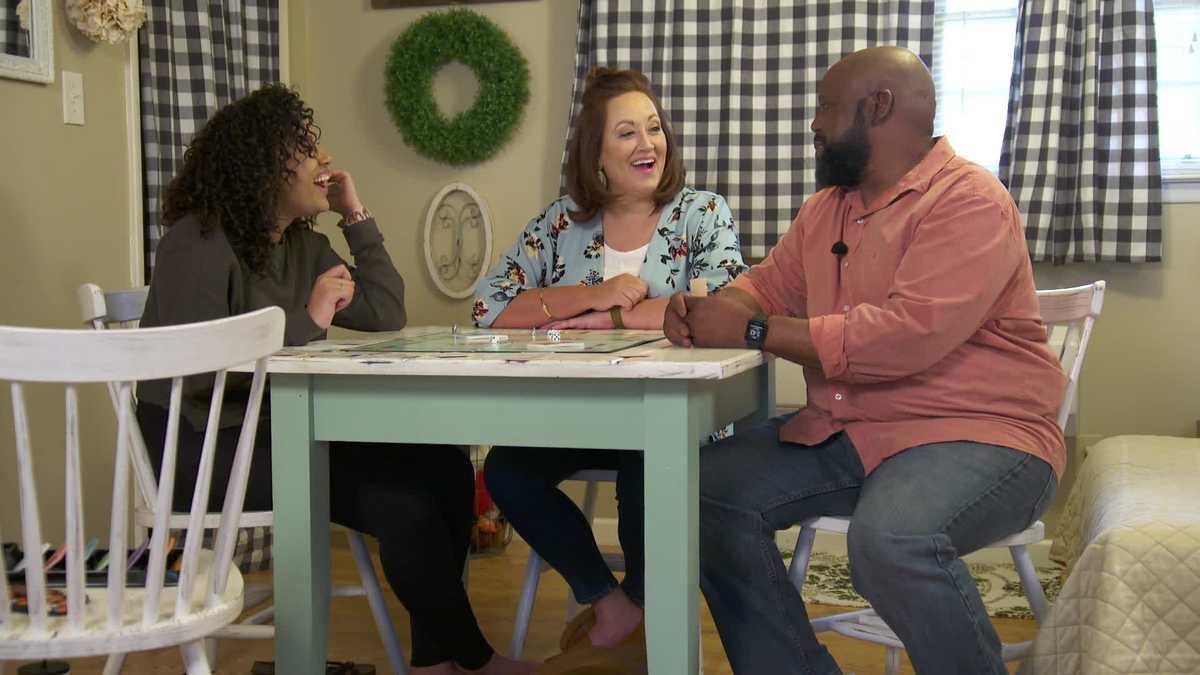 Sunday Morning: Interracial marriages more common, but still face barriers - Full show