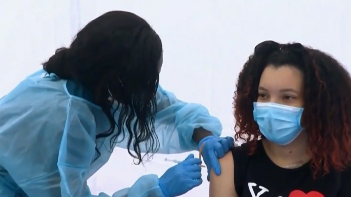 Watch CBS Evening News: Rising Delta variant threatens unvaccinated ...