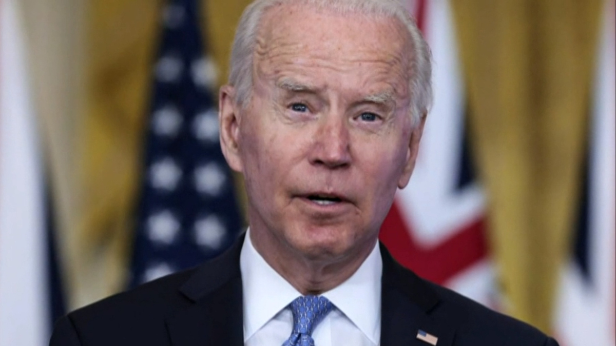 Watch CBS Evening News Democrats scramble to reach budget deal - Paramount+