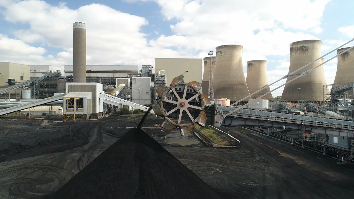 watch-cbs-saturday-morning-u-k-companies-shift-from-coal-to-wood