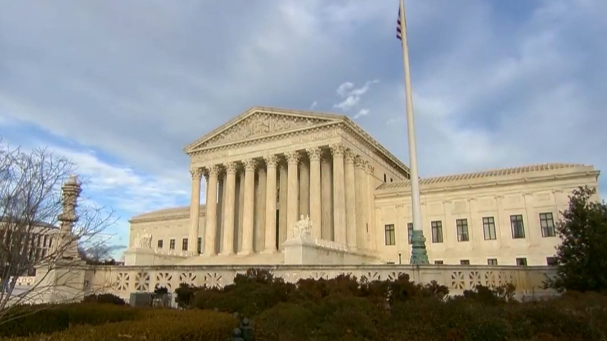 Watch Cbs Evening News Supreme Court May Strike Down New York Gun Law Full Show On Paramount Plus 5103