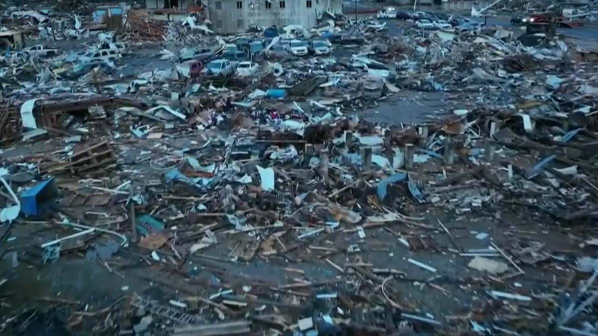 Watch CBS Evening News: Deadly tornadoes devastate Midwest, Kentucky ...