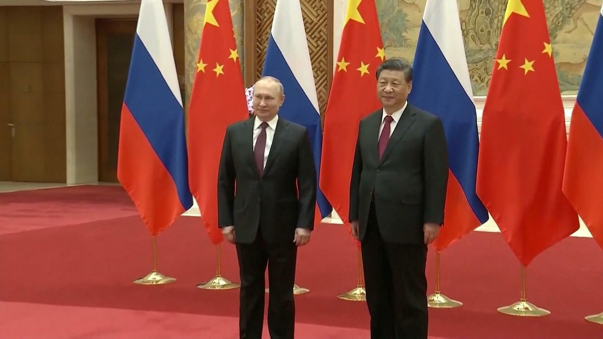 Watch CBS Evening News: U.S. fears Russia could invade Ukraine at any ...