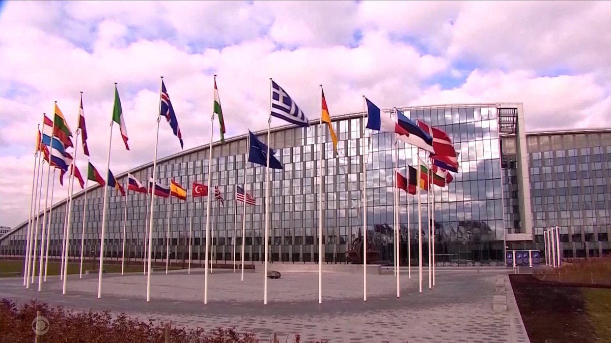 Watch CBS Evening News: U.S., Europe continue to sanction Russia - Full ...