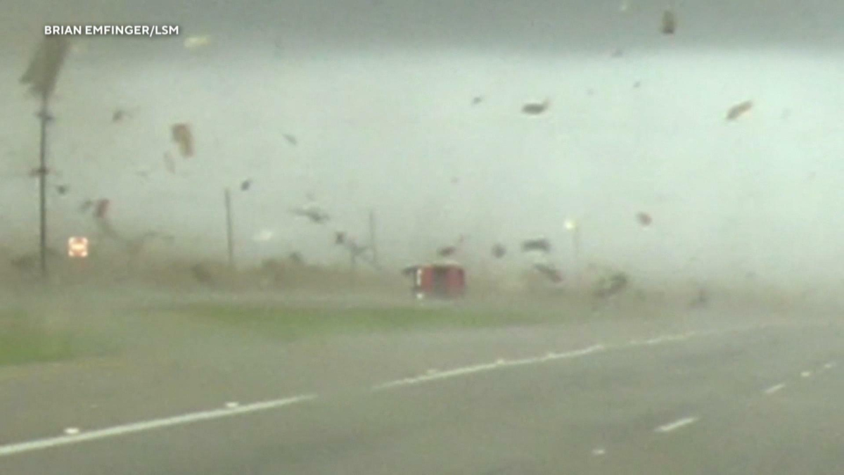 Watch CBS Mornings At least 17 tornadoes hit Oklahoma and Texas ...