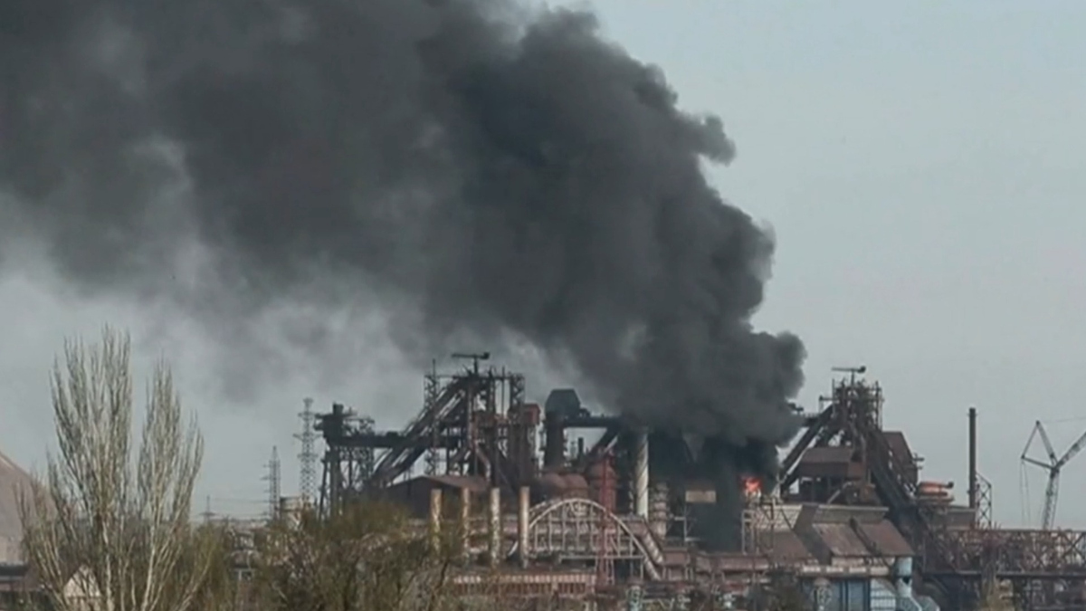 Watch CBS Evening News Russia hits last pocket of resistance in