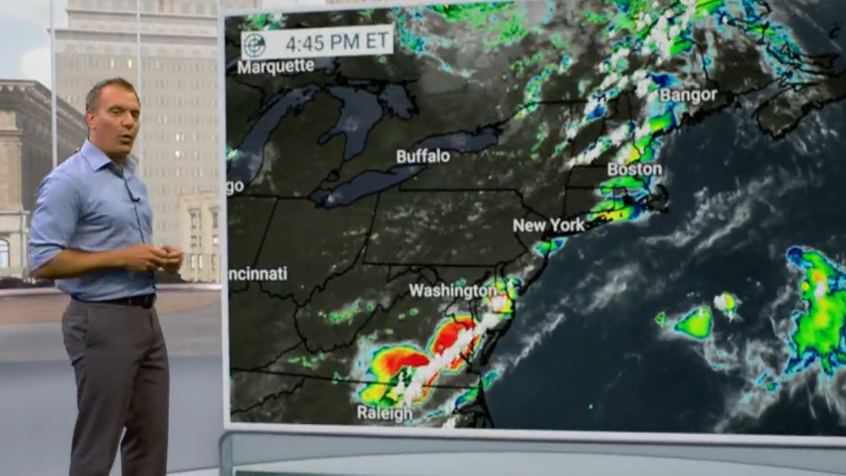 Watch CBS Evening News: Heatwave to continue as thunderstorms move in ...
