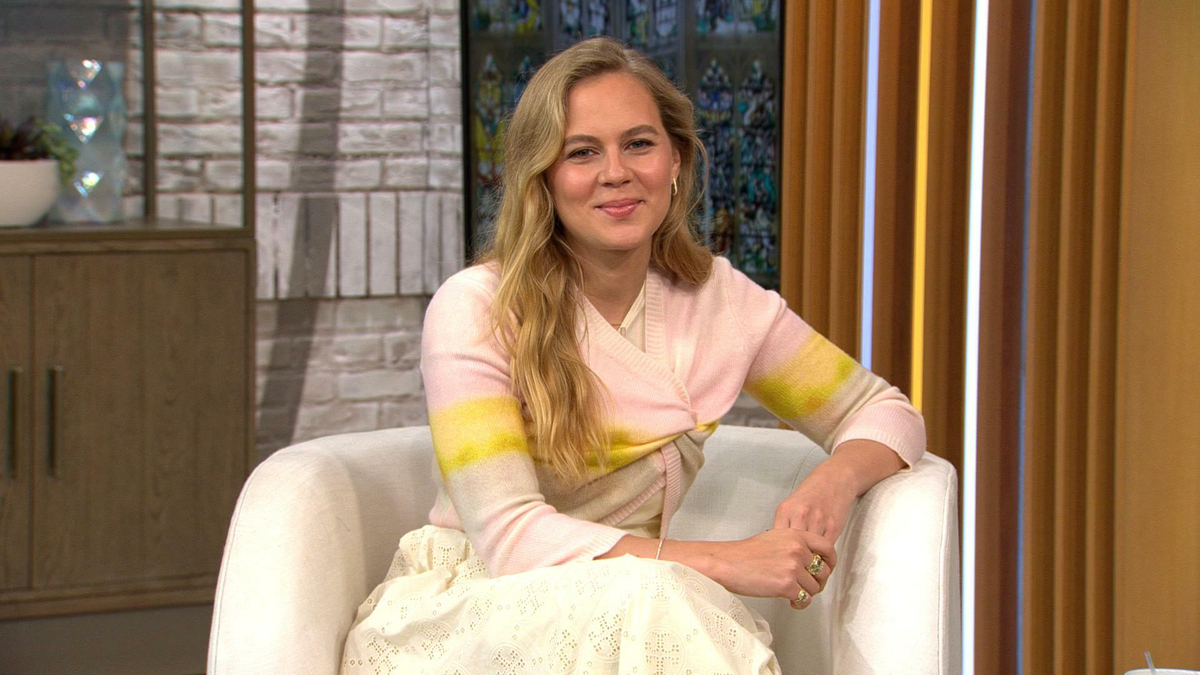 CBS Mornings: Alicia von Rittberg on "Becoming Elizabeth" - Full show