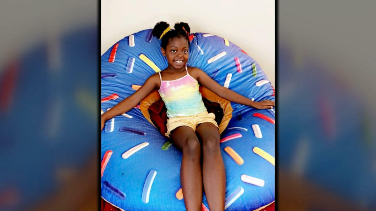 Watch CBS Mornings: Child wins carnival game and surprises crowd - Full ...