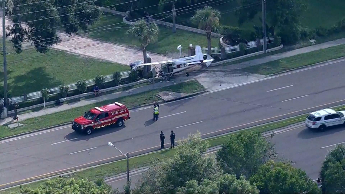 Watch CBS Mornings: Small plane crashes into Florida driveway - Full ...