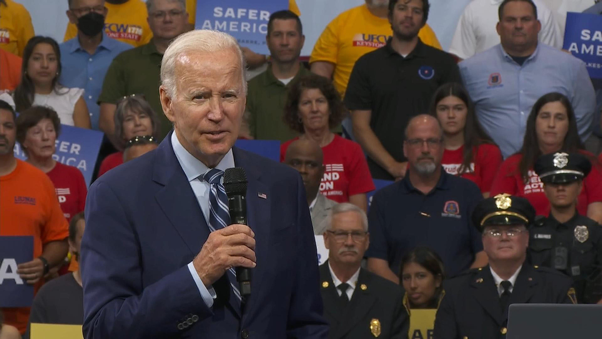 Watch CBS Mornings Biden stresses support for police, FBI - Paramount+