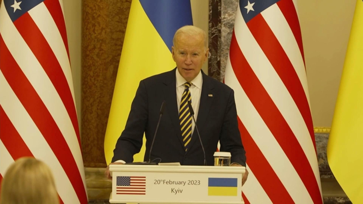 Watch CBS Mornings Biden visits Ukraine to meet with Zelenskyy - Paramount+