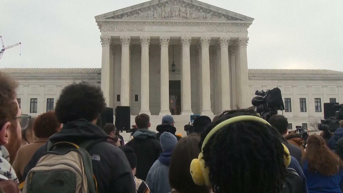 Watch CBS Mornings Supreme Court weighs student loan forgiveness ...