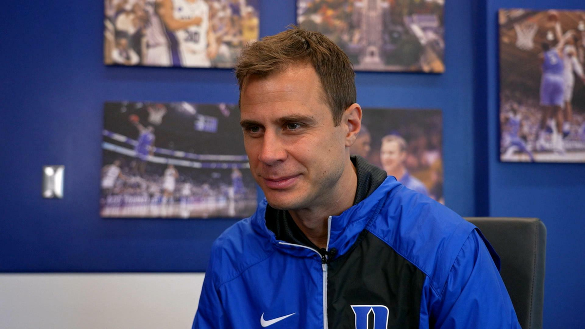 Watch CBS Mornings: Duke's rookie coach has huge shoes to fill - Full ...