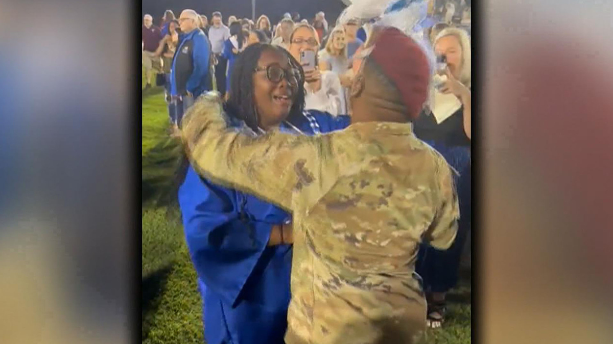 Watch CBS Mornings Soldier surprises sister at graduation - Paramount+