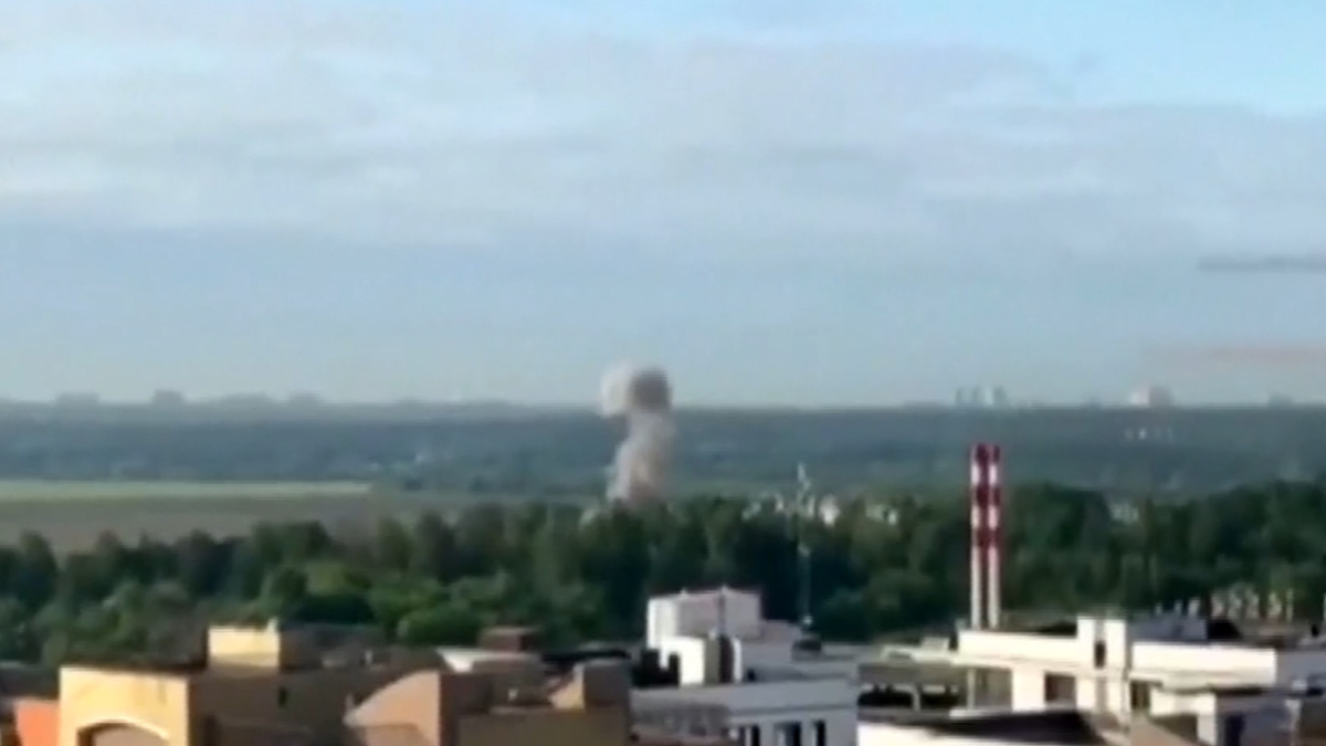 Watch CBS Evening News Moscow hit by drones - Paramount+