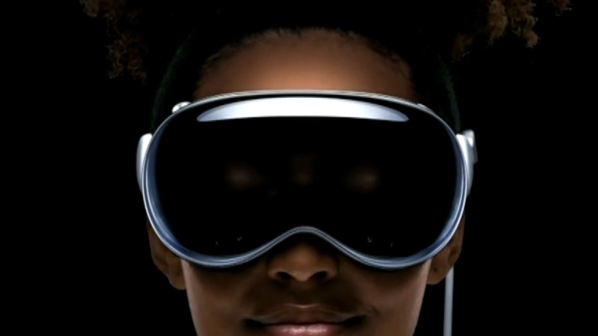 Watch CBS Evening News Apple unveils new VR headset - Paramount+