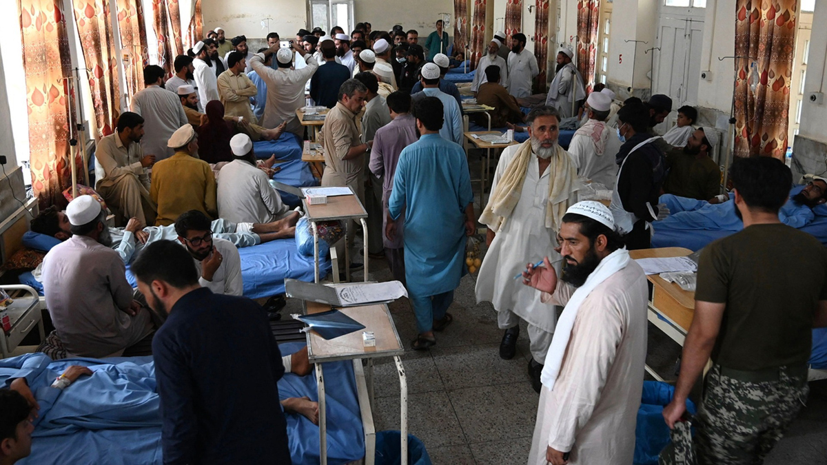 Watch CBS News Death toll from Pakistan blast rises to 45 - Paramount+
