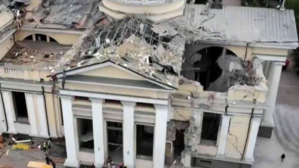 Watch CBS Evening News Russia ups attacks on Ukraine - Paramount+