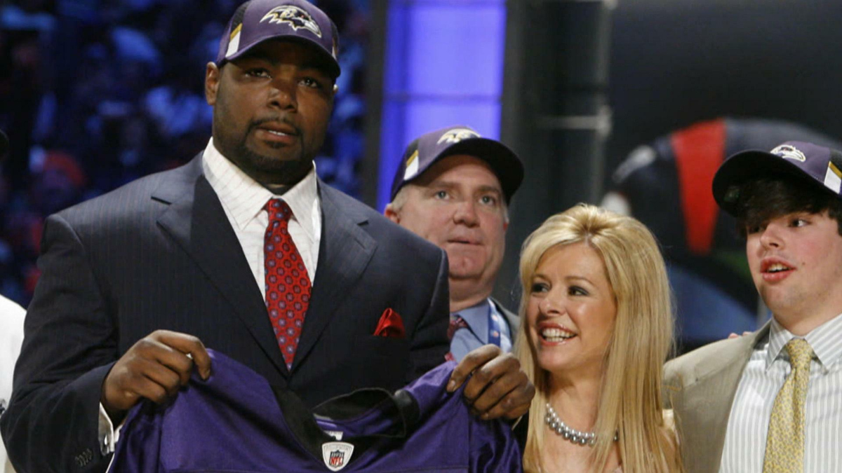 Watch CBS Mornings: Michael Oher sues to end Tuohys' conservatorship