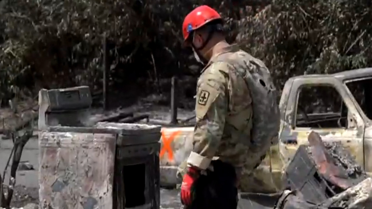 Watch CBS Evening News 1,300 still missing after Maui fires - Paramount+