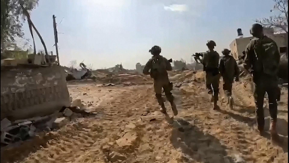 Watch CBS Saturday Morning: Fighting resumes in Gaza - Full show on CBS